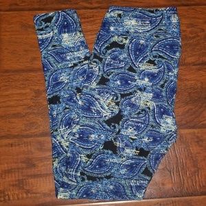 Lularoe tall and curvy leggings